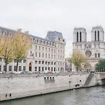 Thesuites Paris Studios